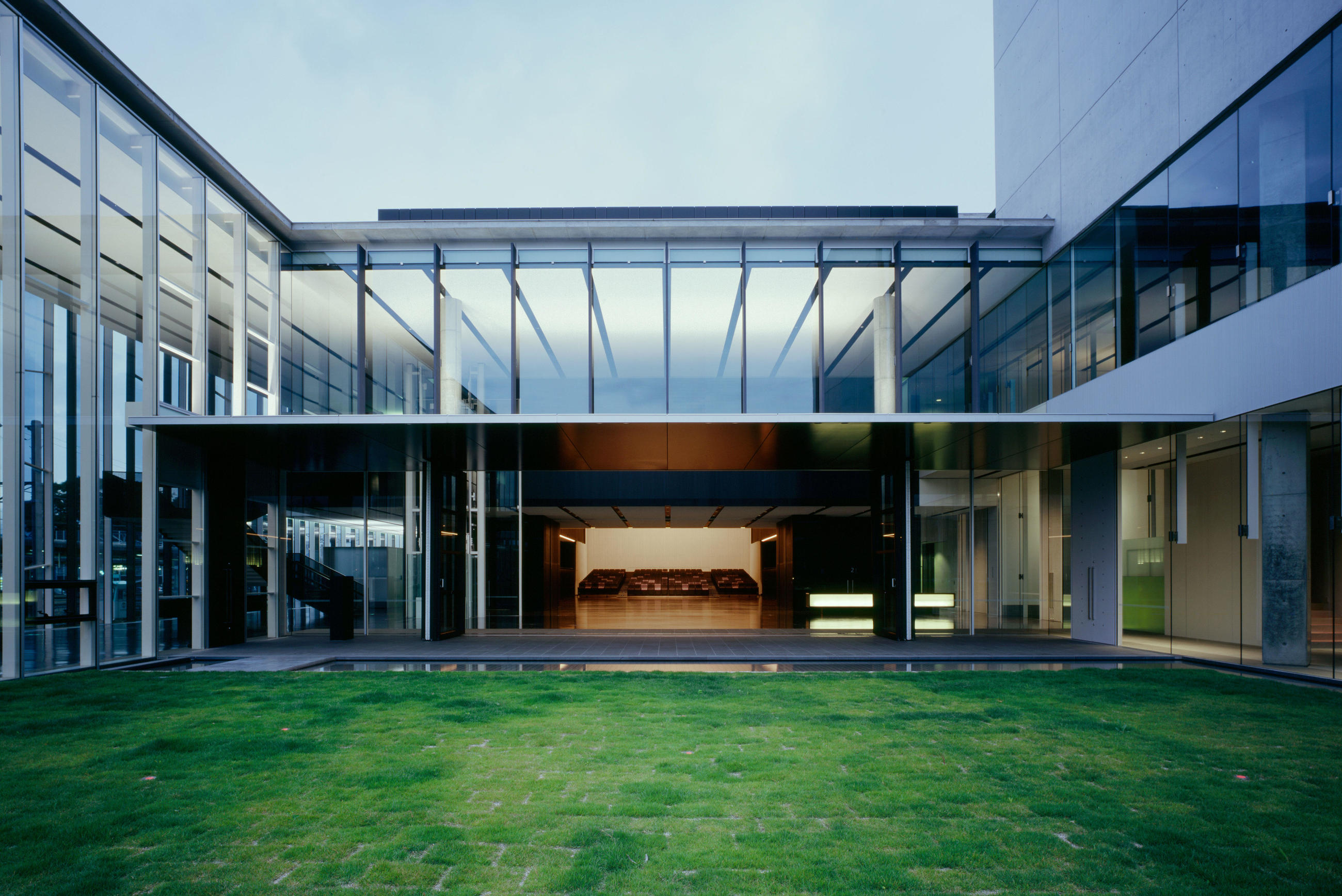 茅野市民館 NASCA